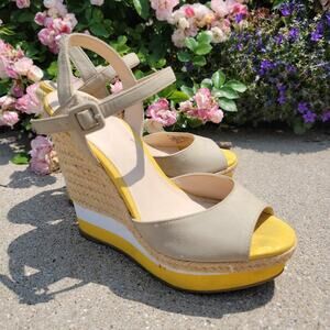 ELLE Sz 7 Espadrille Wedge Shoes Yellow and Beige